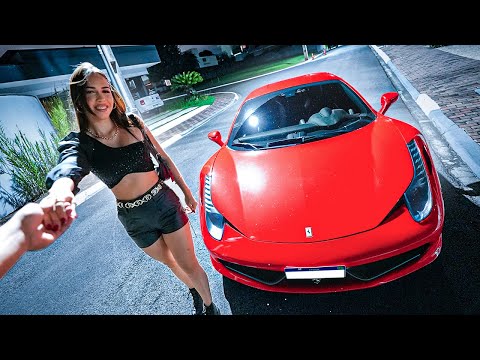 LEVEI A CAROL PARA ANDAR DE FERRARI COMIGO