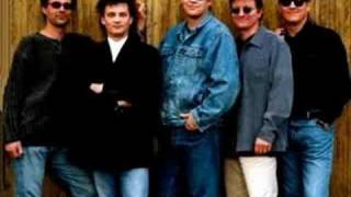 Eppu Normaali - Kultaista Sadetta