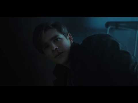 Titans 1x5 Jason Todd Saves Dick