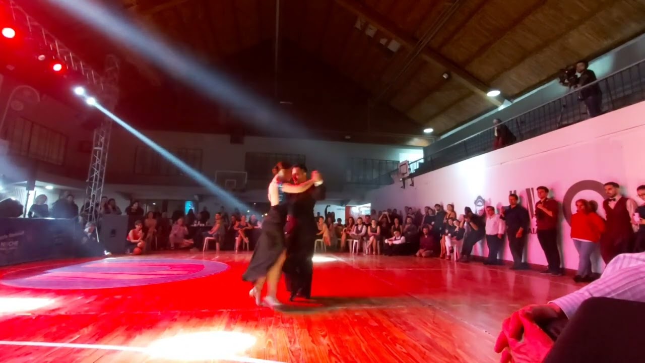 Mientras vuelva el amor (Alberto Podestá)❤️Suyay Quiroga & Alejandro Lencina en la Noche más Larga🇦🇷