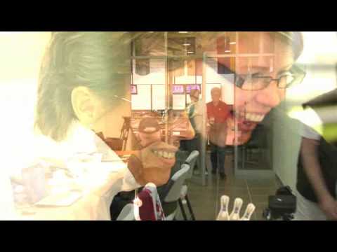 Bowlingdigital's 2008 BWC - Bowling scribes celebrate Seija Lankinen's birthday