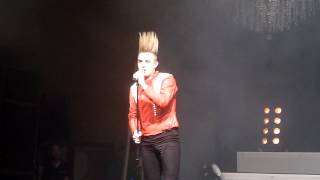 Jedward Sing To Chandelier + Singing &#39;Can&#39;t Forget You&#39; - Mullingar 16/8/12