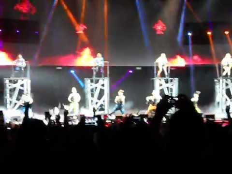 2NE1- I AM THE BEST @ NOKIA THEATRE 2012