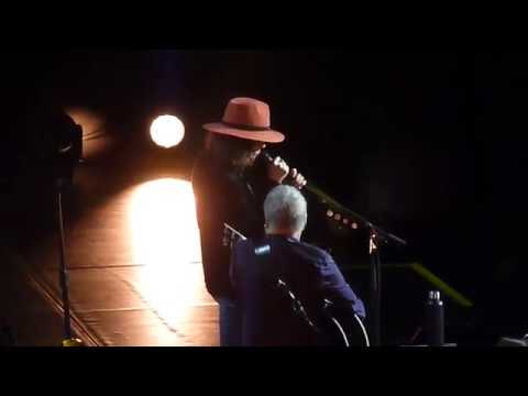 Paul Simon w Edie Brickell "Me and Julio Down By the Schoolyard" 9/21/18