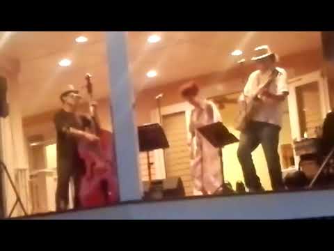 Stomp Box Trio -Quitters Never Win (Dr John)