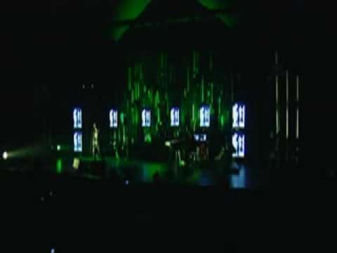 KEANE - A Bad Dream Live (Winner Of Band Of The Year 2007 Performance)