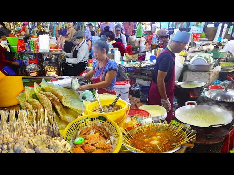 Clothes & Foods @ Boeng Kengkong Market In The Afternoon - Bule Crab, Boiled Snail, Skewer soup&more
