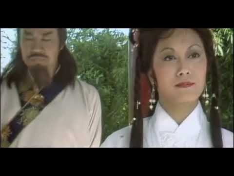 Kung Fu Lady Beats and Slaps Man Silly (Short Clip from Hong Kong TV Series)