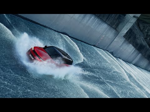 Range Rover Sport climbs Icelandic dam | The Spillway Challenge