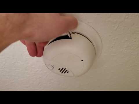 First Alert BRK Smoke & Fire Detector - How To Change 9 Volt Backup Battery (Positive & Negative)