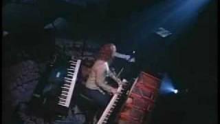 [02] tori Amos live - 5 1/2 Weeks - Sugar