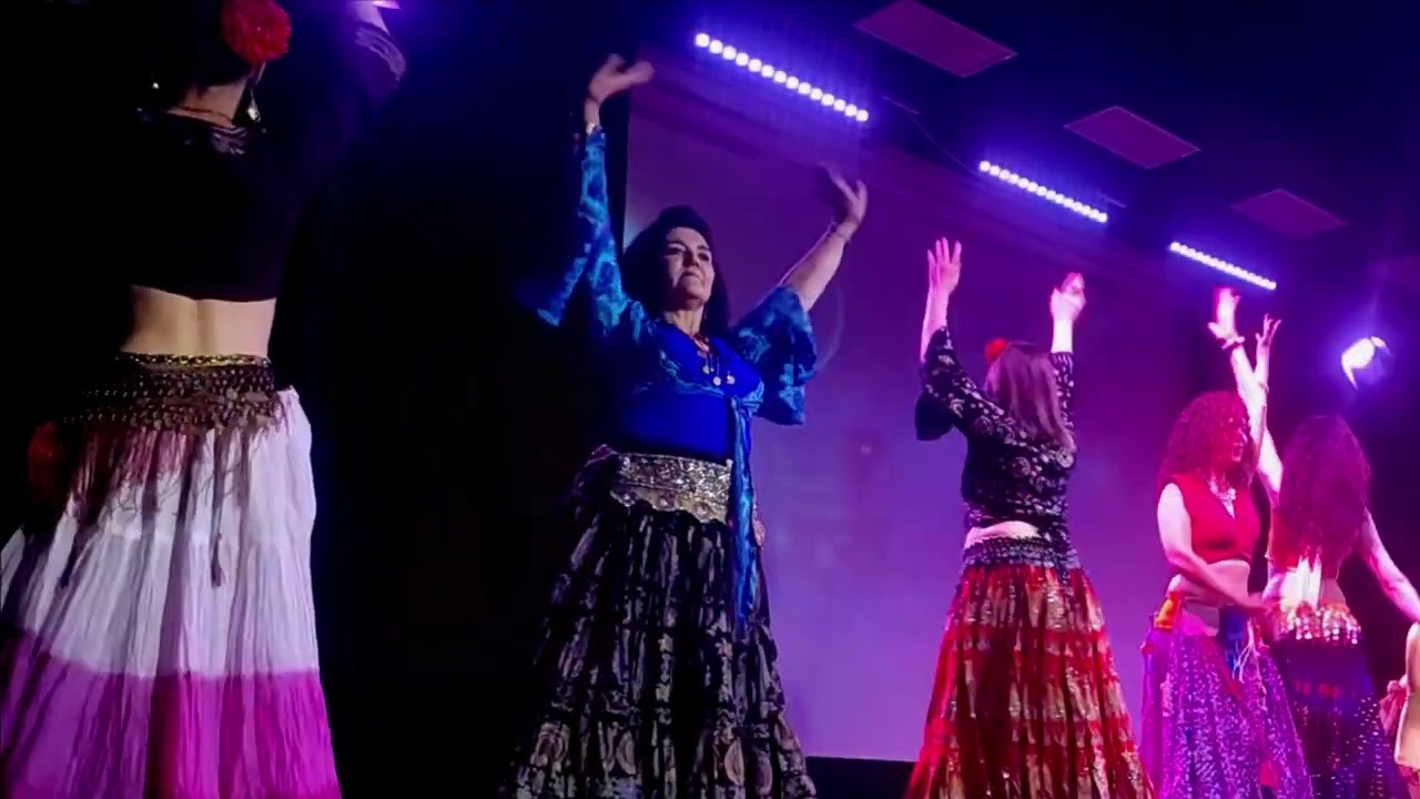Gypsy Style: Estrella Fugaz. Leena Qadi y sus alumnas
