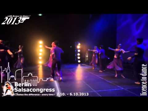 BSC 2013 - Grupo Invicta (Singapore) performing