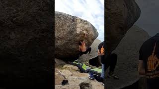 Video thumbnail of Alunecer, 7A. Zarzalejo