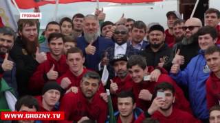 В Чечню прибыл знаменитый американский боксер Флойд Мейвезер-младший 