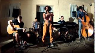 MOODY&#39;S- città vuota