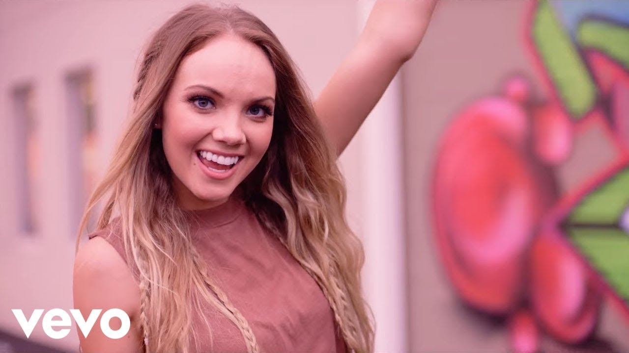 Danielle Bradbery — Friend Zone