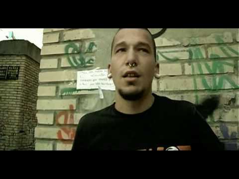 Malviviendo 1x01 - 2/2