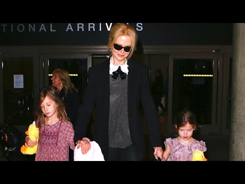 Nicole Kidman Arrives At LAX With Adorable Matching Daughters