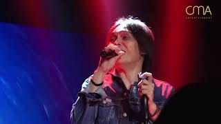 Download lagu Dewa 19 - Dua Sejoli (live) mp3