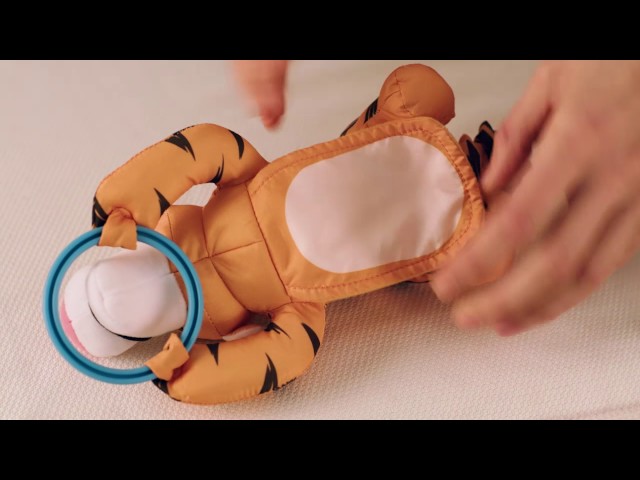Vídeo relacionado con Bright Starts, Disney Winnie The Pooh Juguete de Actividad, Juguete Unisex para Cochecito, para Recién Nacidos y Niños Mayores