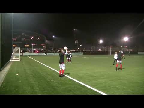 oefenwedstrijd UVV JO15-2 - JSV Nieuwegein JO14-1 2de helft deel 1