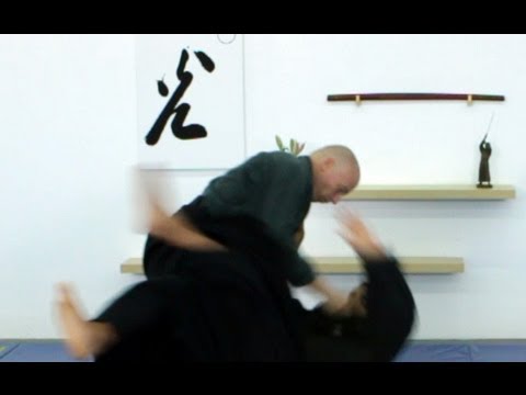 Tai otoshi, basic Ninjutsu throw - technique for Akban wiki