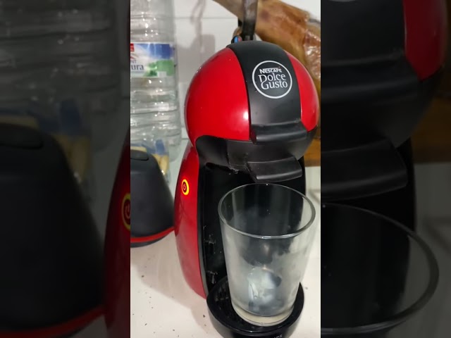 Vídeo relacionado con Cápsulas Café con Leche - Compatibles con Máquinas Dolce Gusto - 16 Cápsulas - Café Preparado Rápido, Sabor Intenso y Cremoso, Ideal para el Desayuno