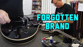 Video thumbnail for Arbor AJ 135 Black Hollow Body | Complete Setup | Time-Lapse by Guitars United