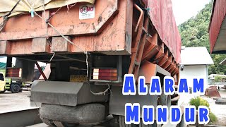 Download lagu Truk mundur alaram berbunyi mp3