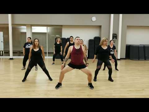 Dayvi & Victor Cardenas - Baila Conmigo (ft Kelly Ruiz)