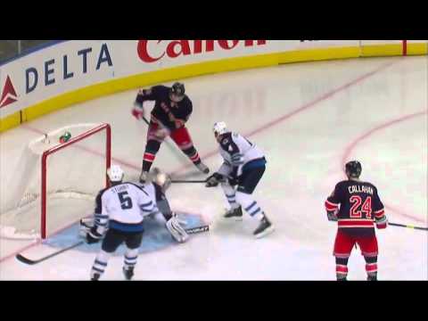 Ondrej Pavelec save against Rangers 10/07/11