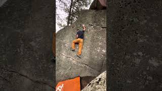 Video thumbnail de Placa del Armanjorch, 6A. La Pedriza