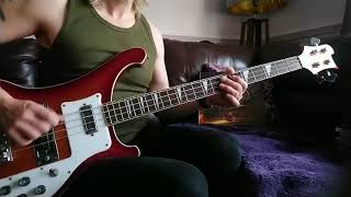 Saltcoats man plays "Ain't My Crime" by Motörhead Bass cover #motorhead #basscover