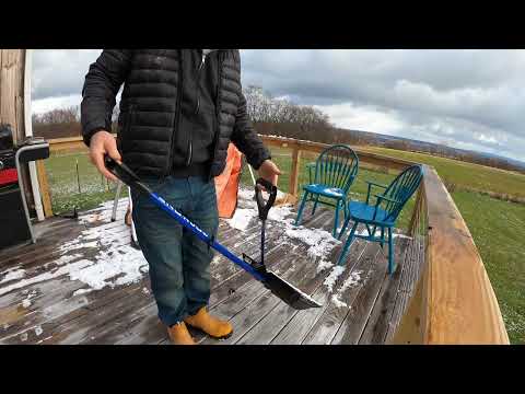 Snow Joe SJ SHLV01 Shovelution Strain Reducing Snow Shovel Review