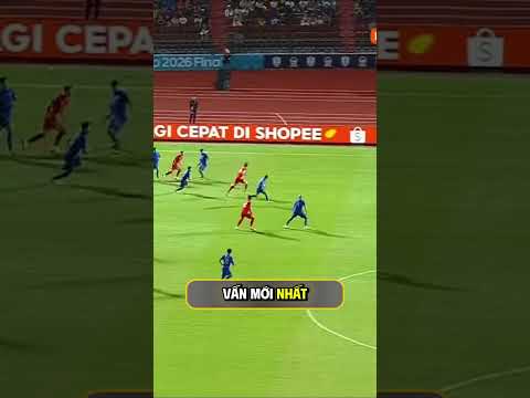 HLV Kiatisuk vinh danh Nguyễn Hoàng Đức #viral #xh #bongdavietnam #shorts #hoangduc