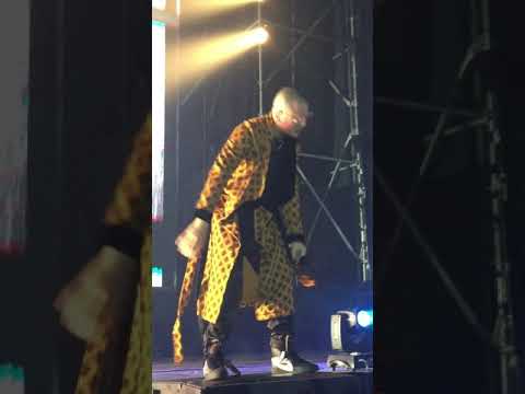 ยักไหล่ - Daboyway Thaitanium (Live) #UnbreakableConcert