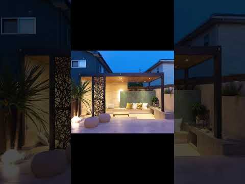 amenagement-terrasse-bancs-chaises-fer-plantes