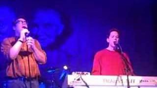 They Might Be Giants - The Johns sing &quot;Maybe I Know&quot;