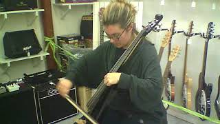 Video thumbnail for Yamaha cello Electrico Silent SVC-50 by Guitar Shop Barcelona
