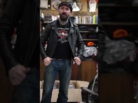 Full sleeve genuine leather men's biker jacket