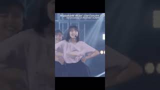 遠藤さくら 胸揺れ