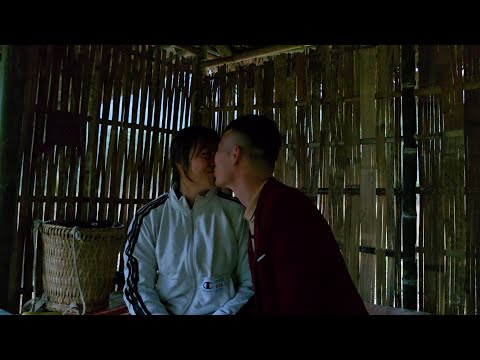 The sweetest moment ever for the engineer and the single mother after she returned home...