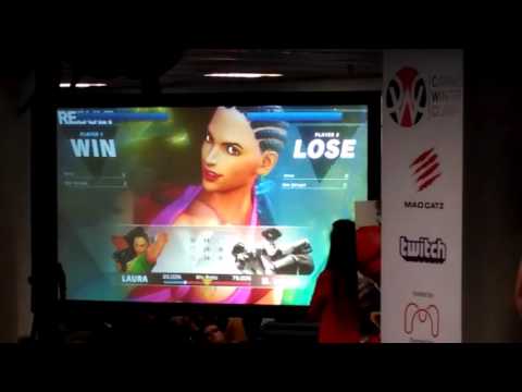 CWC 2016 SFV Grand Finals: Mister Crimson (Laura) vs Phenom (Bison) [Crowd Cam]