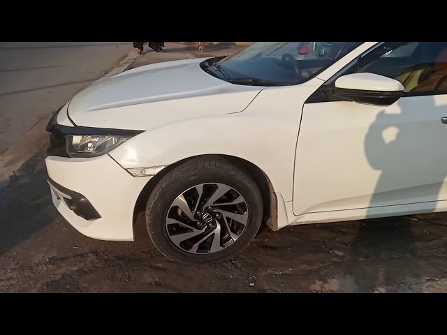 Honda Civic Oriel 1.8 i-VTEC CVT 2016 Video