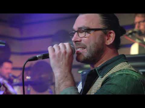 The Craic mit "The Trouble With Us" – Cover von Chet Faker & Marcus Marr