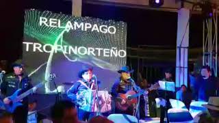 Relámpago TropiNorteño - Me Mato (En Vivo)
