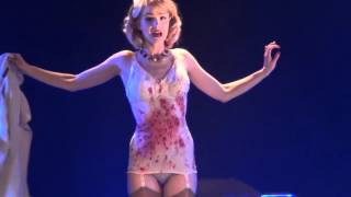 Sparkle - Burlesque Dancer | London - The Birds
