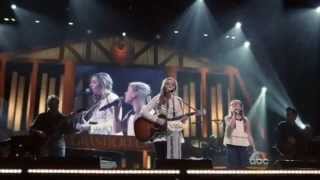 Nashville 3x15 :: Maddie &amp; Daphne &quot;Light It Back Up (Heart On Fire)&quot; [Stella Sisters]