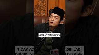 Download lagu Tidak Ada Orang Yang Ingin Jadi Buruk, Pengajian Gus Iqdam Terbaru #gusiqdam #shortvideo mp3